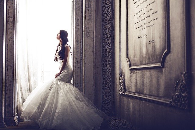 How to get up to the altar?